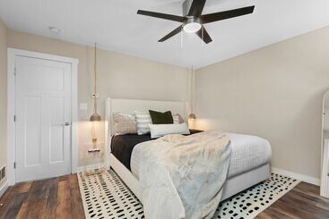 별장 Bradford By Avantstay 10 Minutes To Downtown