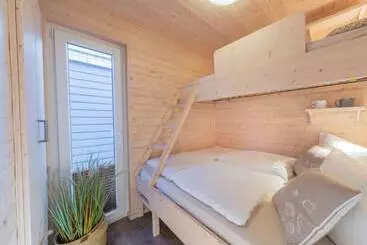 The Goose Modern Retreat