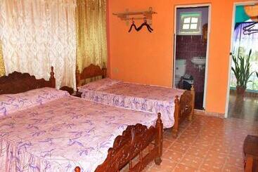 پانسیون Hostal Sra. Dailin Fernandez Trinidad