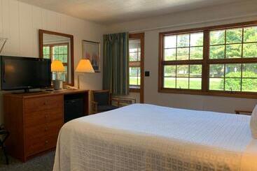 Applecreek Resort Hotel & Suites