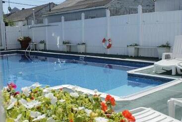 Мотель Flagship Motorcourt