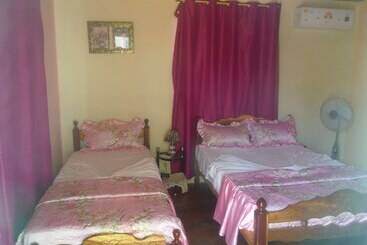 پانسیون Casa Yaquelin Y Osmani