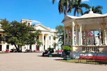 پانسیون Hostal Santa Teresa