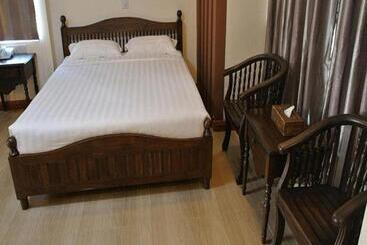 هتل Aye Chan Thar