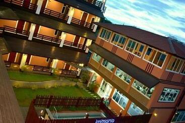 هتل Immana Grand Inle