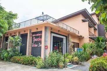 Hotel Oyo 567 U Residence