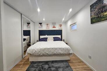 膳宿费 Salons Chennevières