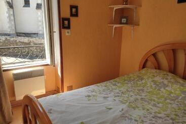 膳宿费 Maison De Bourg Spacieuse Avec Terrasse