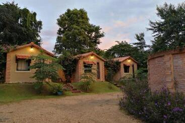 Villa Tuscany Country Resort