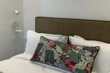 アパートホテル Amilcar Luxury Suites