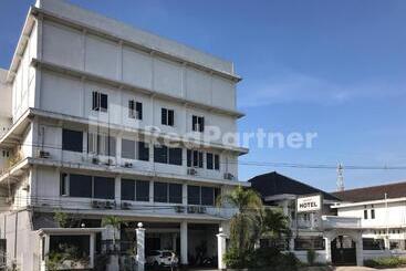 Otel Gamary Redpartner Sidorejo