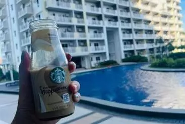 ホテル Gina Staycation Condo Unit