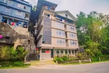 Hotel Shayabong