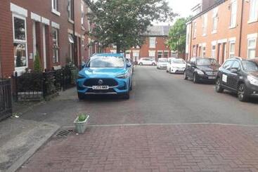 Pensionat Bright Home Guest House