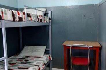 هاستل Fiori Centro