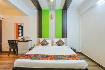 Hotel Fabexpress Baga Stays By Coral