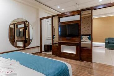 The Belita Hotel & Spa