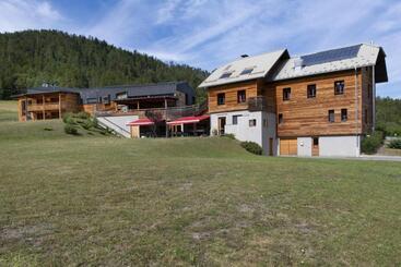 Bed and Breakfast Domaine De Val Ubaye