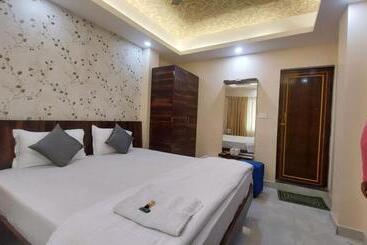 Aradhya Side Sea View Hotel Near Puri Beach Excellent Choice Of Travellers Best Seller By Morserv