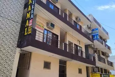 Hotel Kamal Villa    Lpu Green Velly    Super Deluxe Rooms