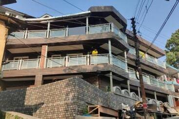 Payal Mall Road Nainital   Lake View Hotel   Prime Location With Spacious Room Quality   Best Seller