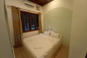 Vangvieng Downtown Hotel 1