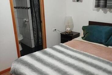 پانسیون Hostal Girasol 2