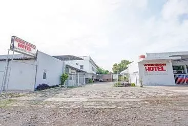 Hotel Collection O 90783 Probolinggo Homestay