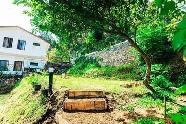 هتل The British Villa By Xacro Xperiences