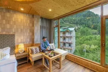 Hostel Zostel Old Manali, Goshal Road