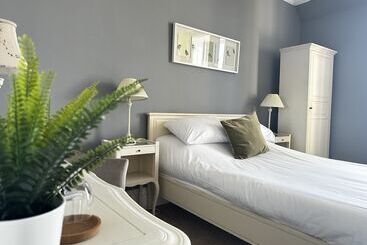 צימר Station Lounge & Rooms