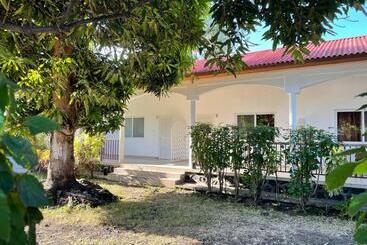 هتل Hôtel La Grillade