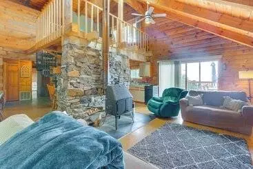 コテージ Mountaintop Home In Hedgesville W/ Panoramic View!