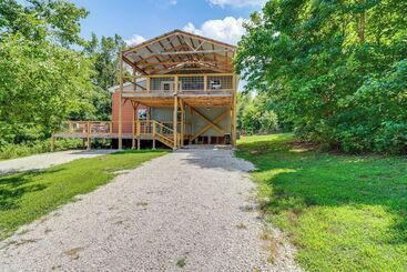 Casa Rural Views On 12 Acres: Ozark Mountain Cabin!