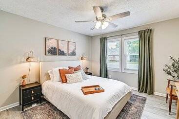 Сельский дом Private Hot Tub & Cold Plunge: Fayetteville Gem!