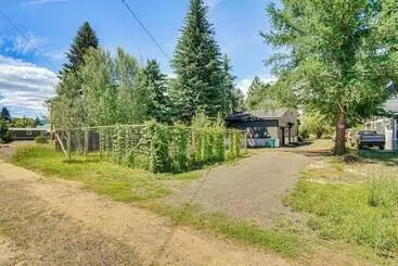 コテージ Charming Donnelly Home   1 Mi To Lake Cascade!