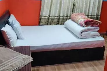 Ss Hotel Kings & Lodge Charikot Dolakha