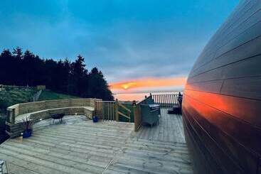 Landhus Luxurious Snug With Hottub Which Sleeps 2 In Fife