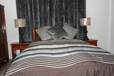 پانسیون Casa Hostal Bella Lago