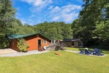 The Rustic Cottage By Avantstay Hot Tub, Fire Pit, Pool Table 5mins To Town