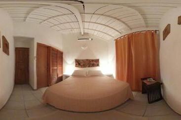 هتل Posada Guaripete