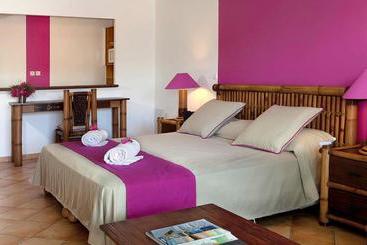 هتل Blue Bay Beach