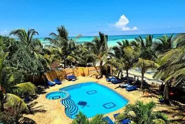 ホテル Queen Of Sheba Beach Lodge