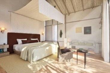 בית מלון כפרי Ahama