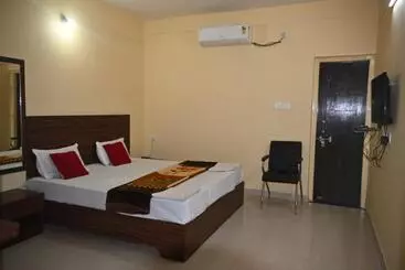 ホテル Goroomgo Green Akress Bhubaneswar Comfortable Bed With Impressive Service