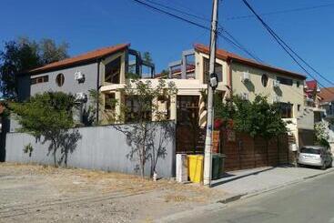 Pensionat Apartament Casa George Mamaia Nord