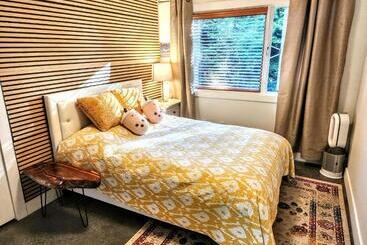 Panzió West Vancouver Sunset Guesthouse