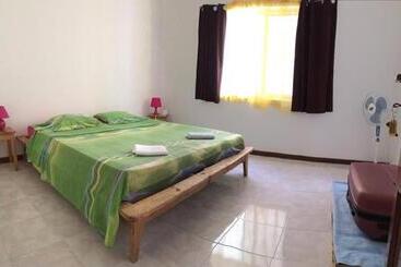 Simabo's Backpackers' Hostel