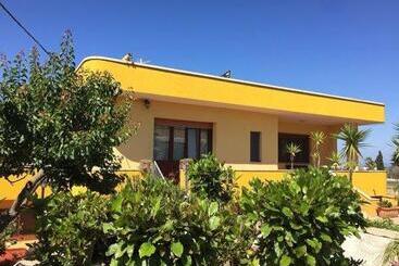 B&b Sole Luna E Girasoli