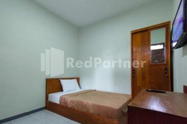 Hotel Saijaan Guesthouse Unej Redpartner